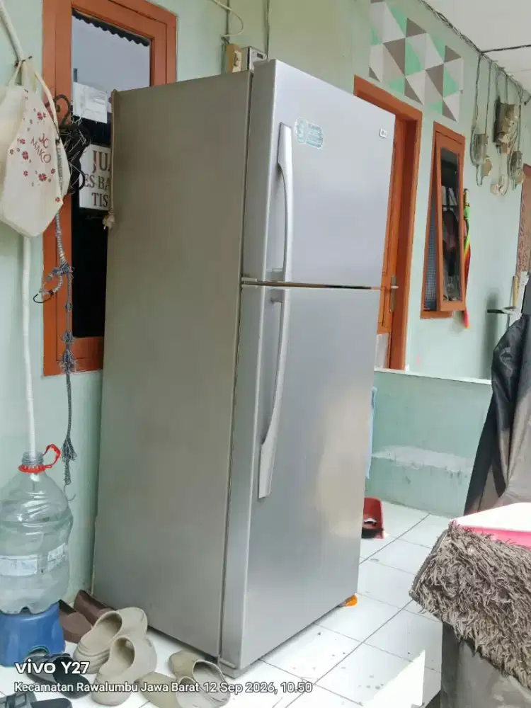 Kulkas LG jual cepat aja
