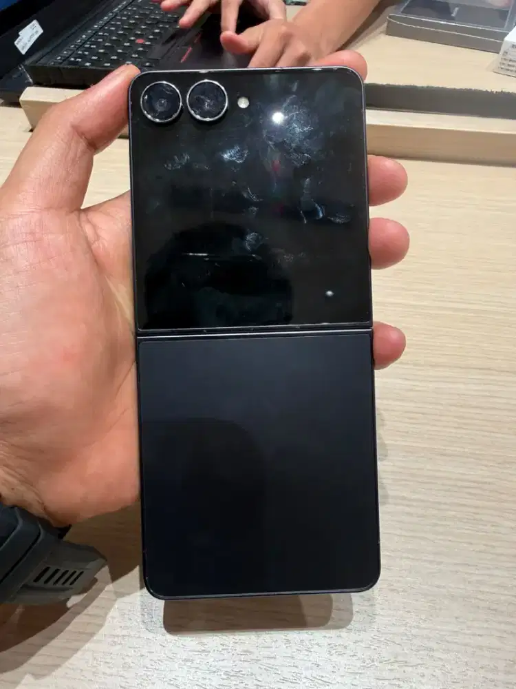 Samsung z flip 7