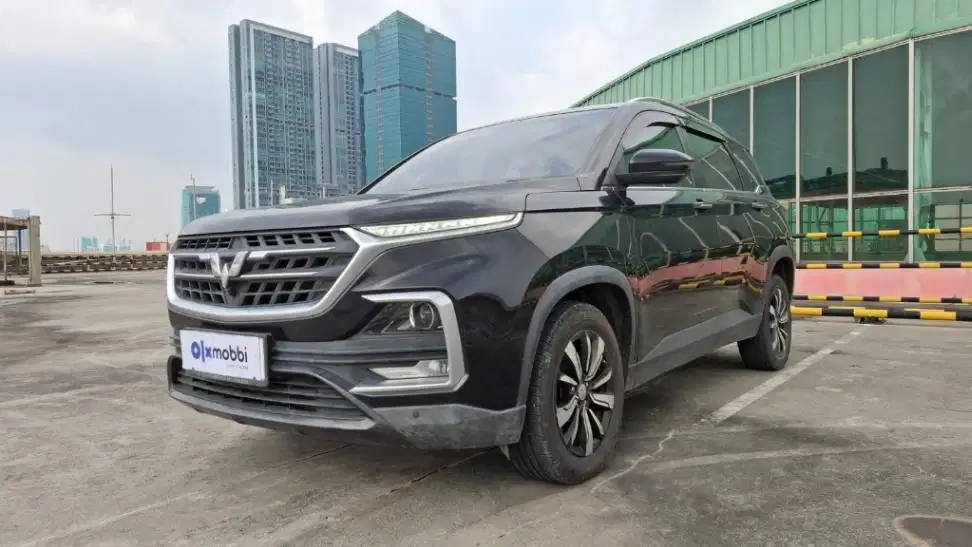 KM Rendah - Wuling Almaz 1.5 Exclusive 5-Seater Bensin-AT 2019