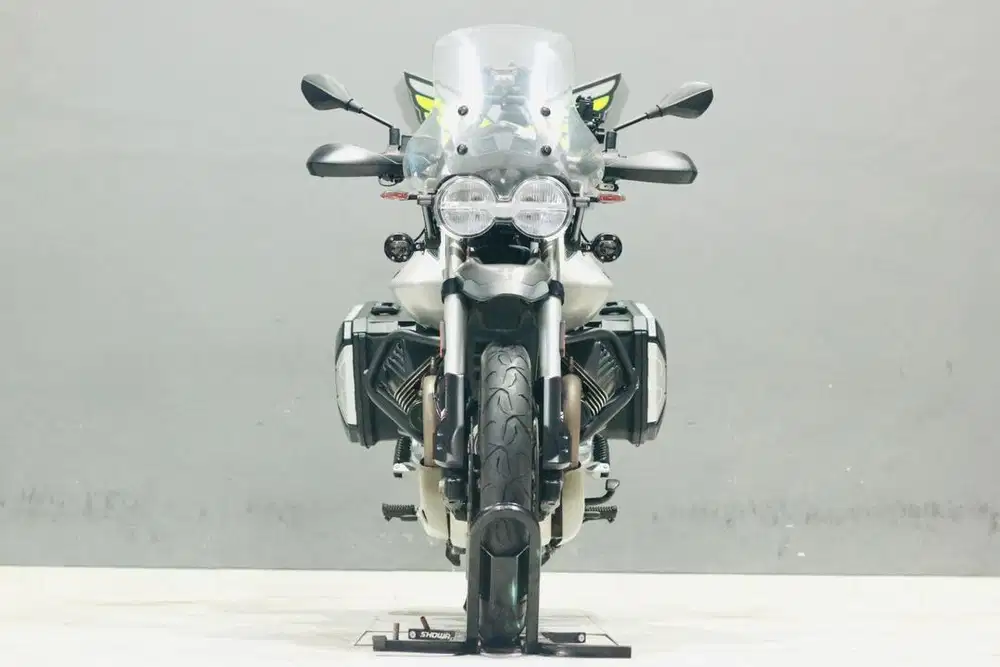 Moto Guzzi V85 Travel 2022 mulus africa twin BMW GS K50 K51 K25