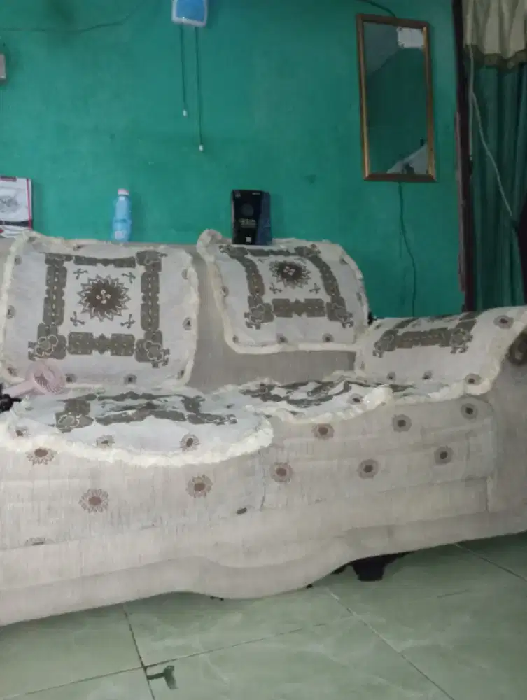 Sofa besar bahan kain