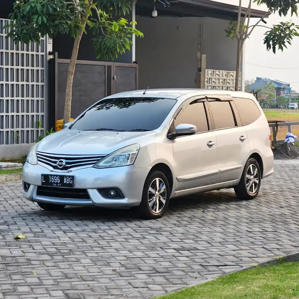 Kredit Dp 7jt,grand livina 1.5 XV matic 2017