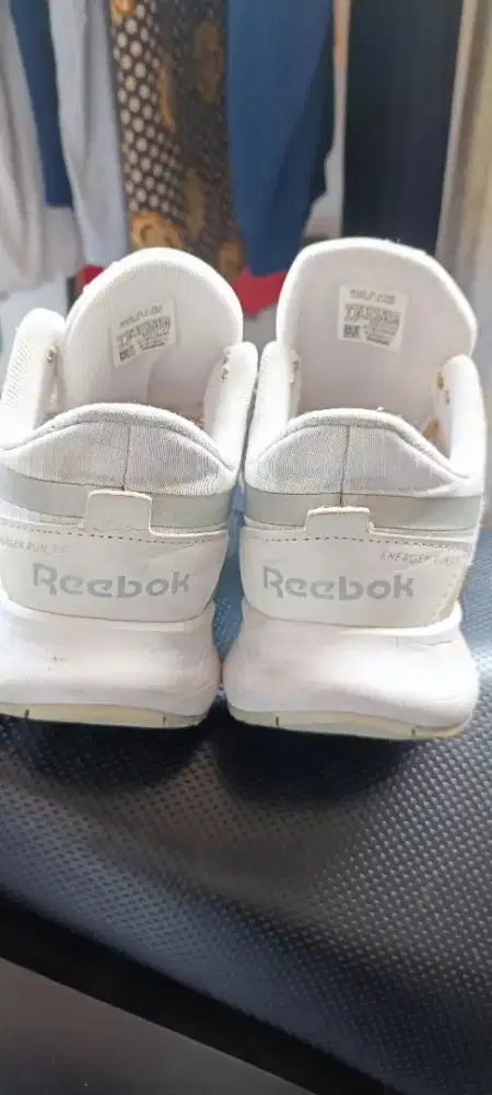 Running shoes reebok ukuran 37,5