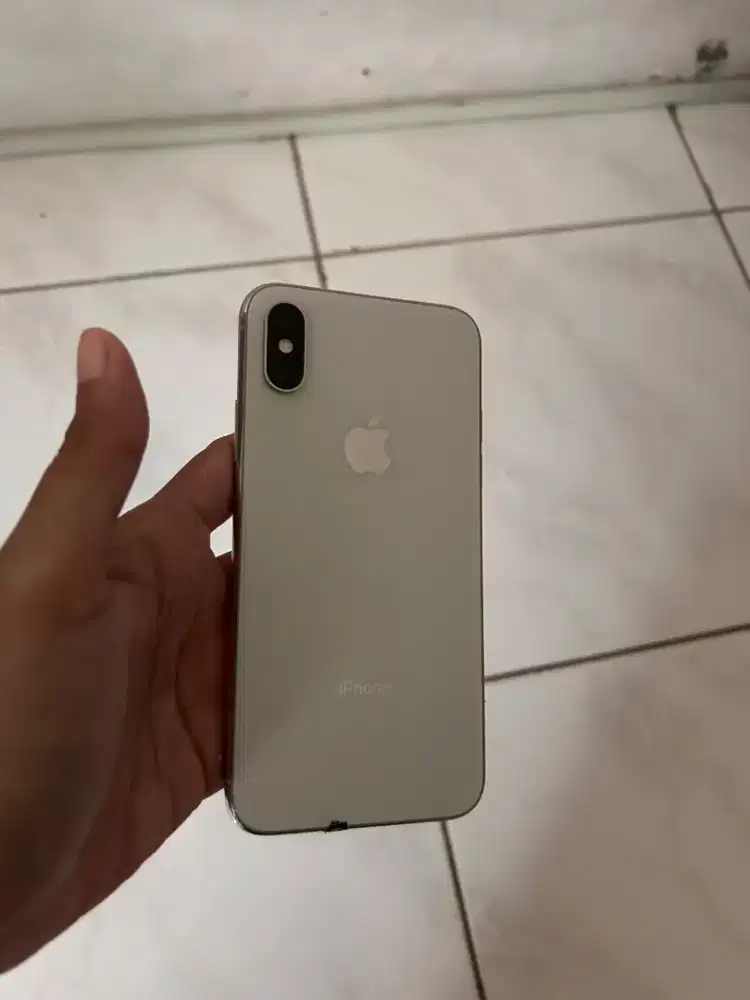 Iphone XS putih