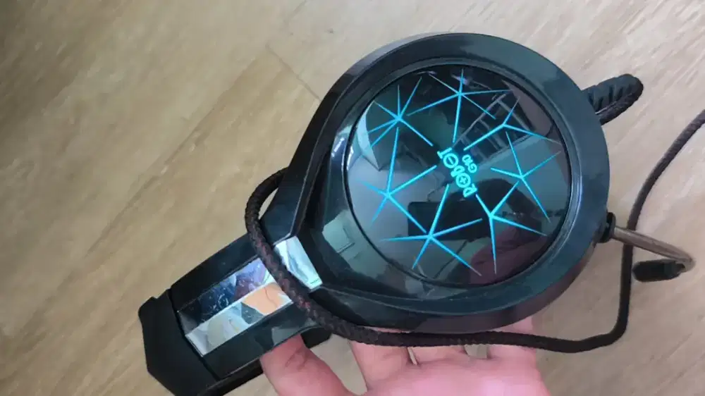 [GRATIS] Preloved headset robot