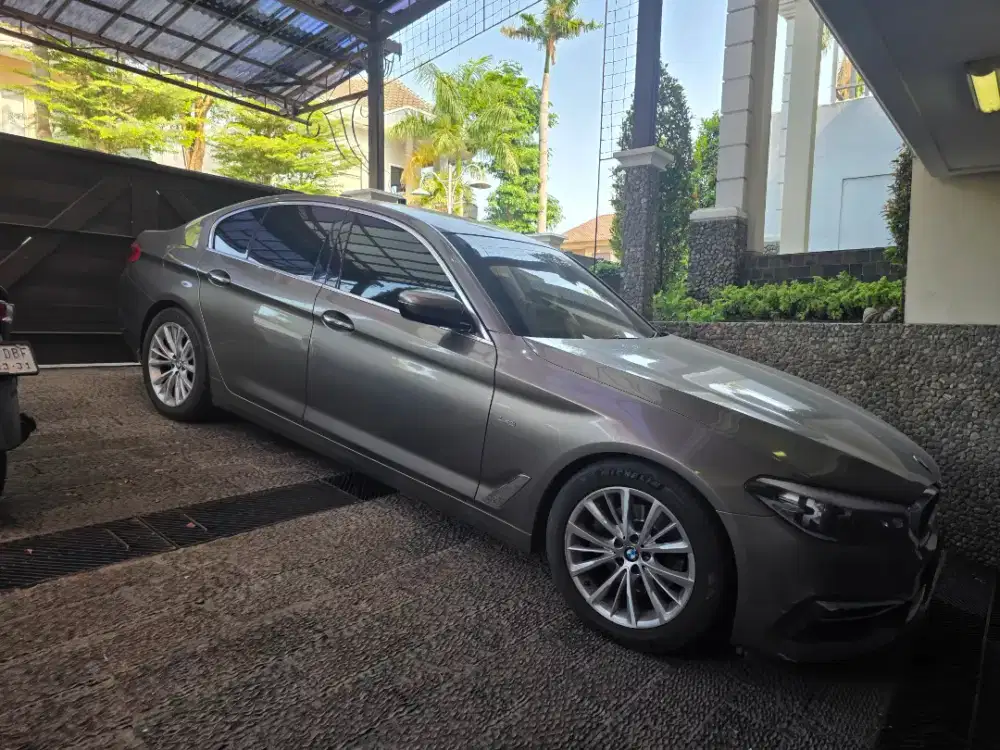 BMW 520i 2019 pmk individual spec non 320i f30 2018 new 2020 C250