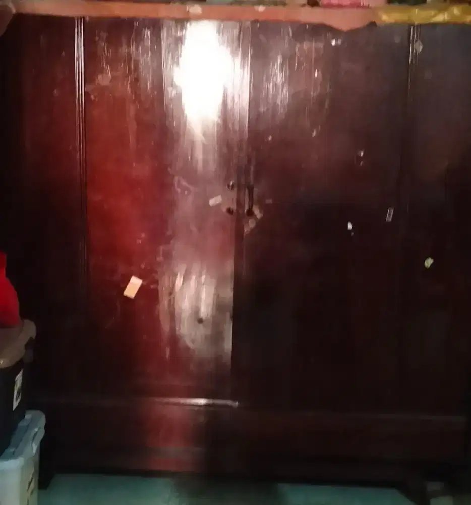 Lemari baju kayu jati