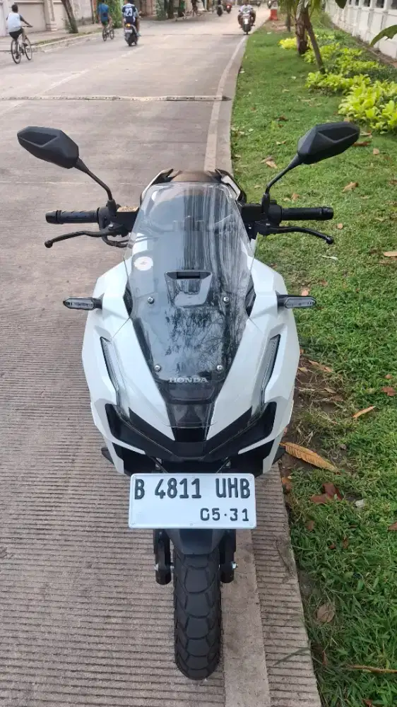 HONDA ADV 160 CBS 2026 – PUTIH