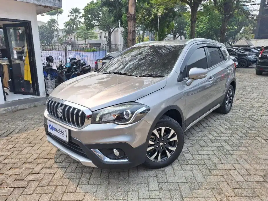LOW DP Suzuki SX4 1.5 New S-Cross Bensin-MT 2018 PFL
