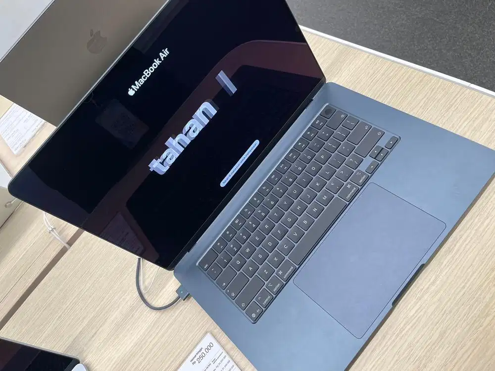 MACBOOK AIR 15inc cicilan 0%