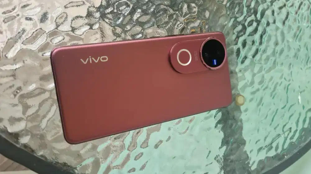 Vivo V50 5G ram 12+12 internal 256