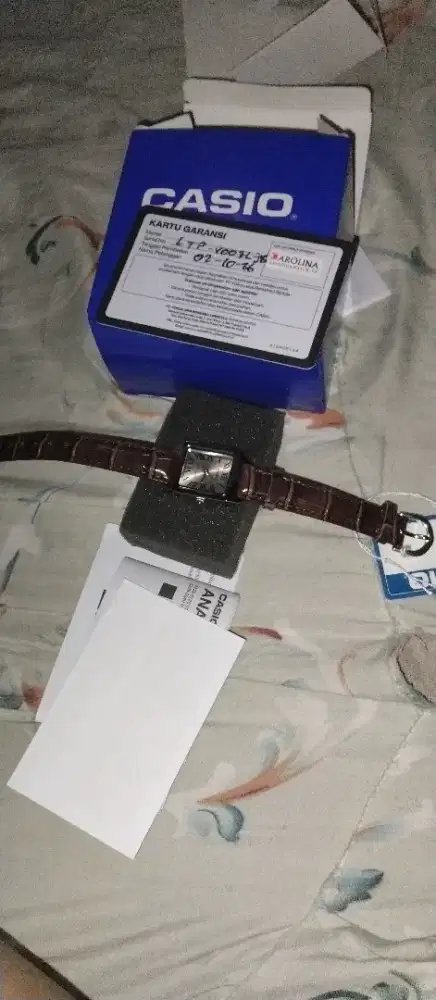 Jam tangan wanita