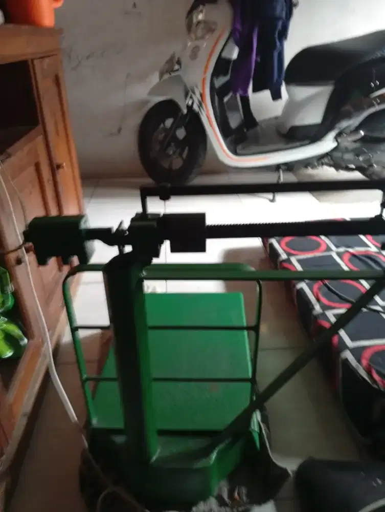 Timbangan duduk mecanik 50kg.