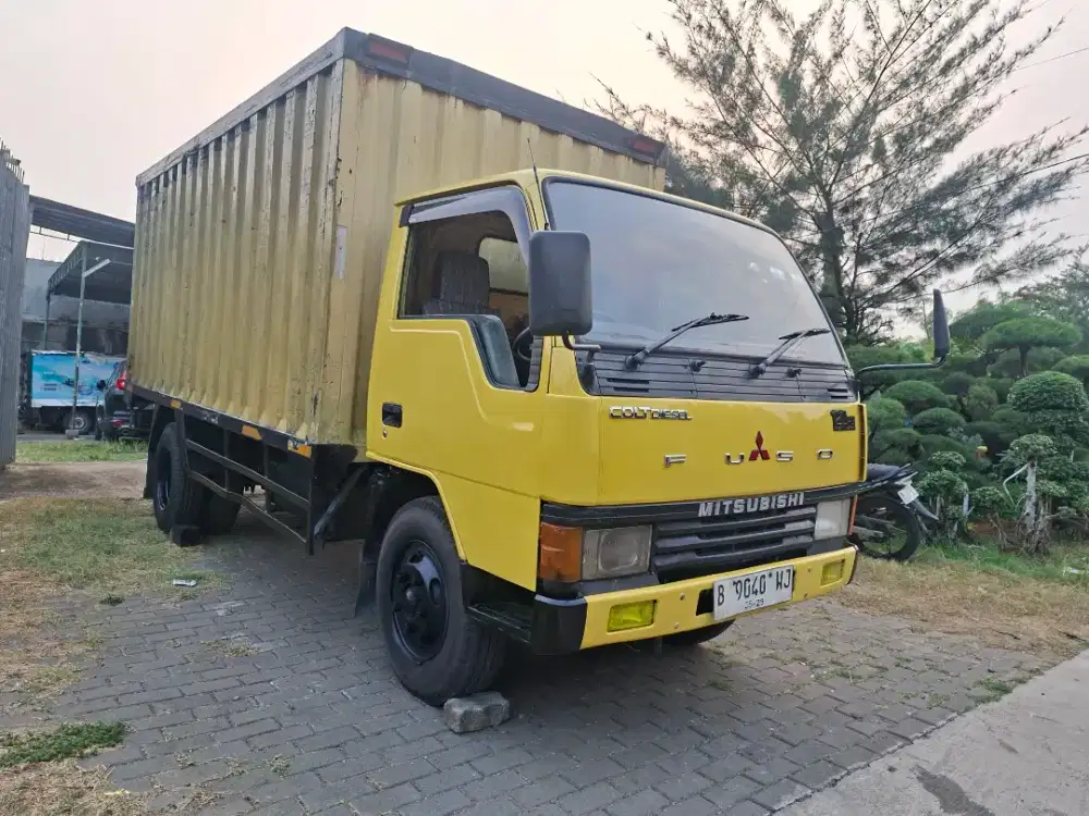 Mitsubishi Colt Diesel 120.ps.FE.349.CDD.Box Besi Cargo