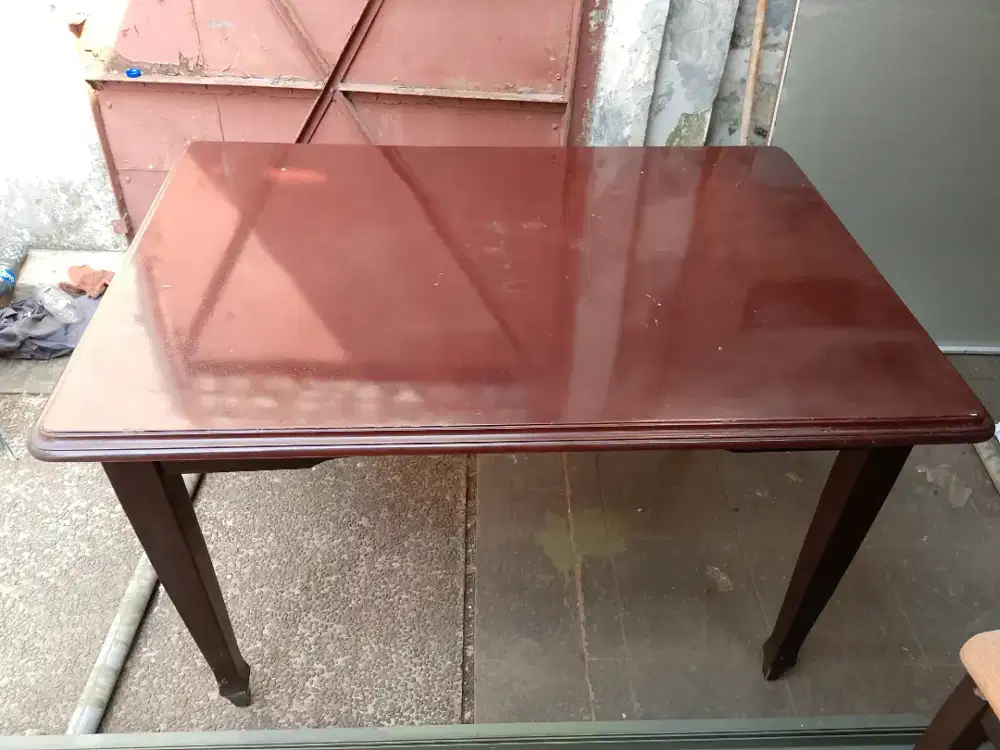 Di jual meja makan