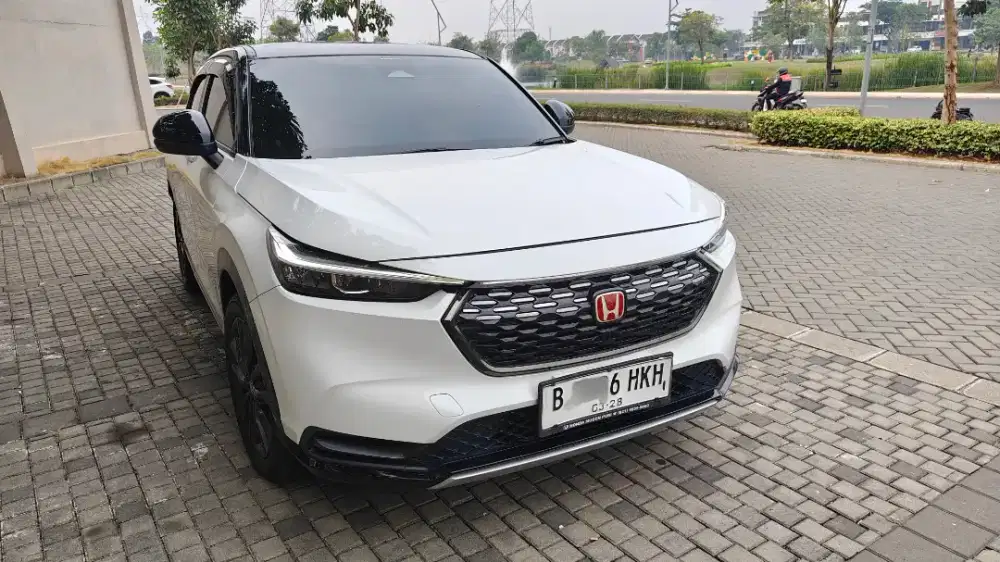 2023 HR-V SE A/T Low km