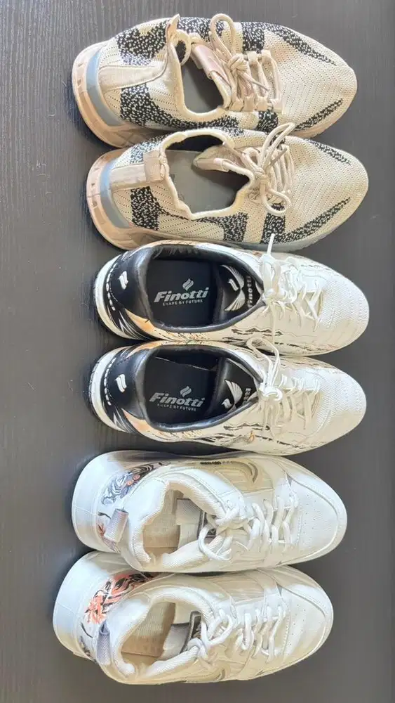 Sepatu santai/futsal/sneakers