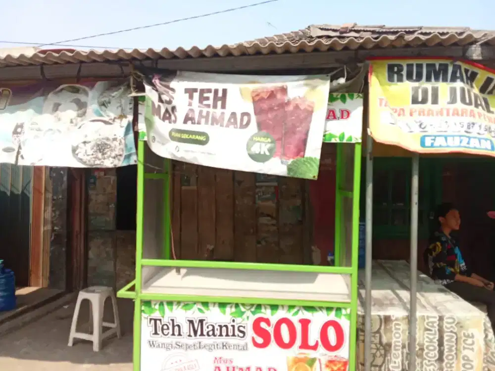 Gerobak es teh solo+ barang dagang