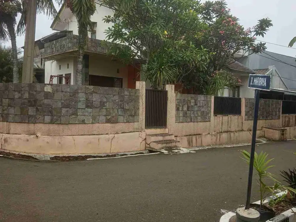 Dijual murah rumah 2 Lt di Baranangsiang luas tanah 284 M²