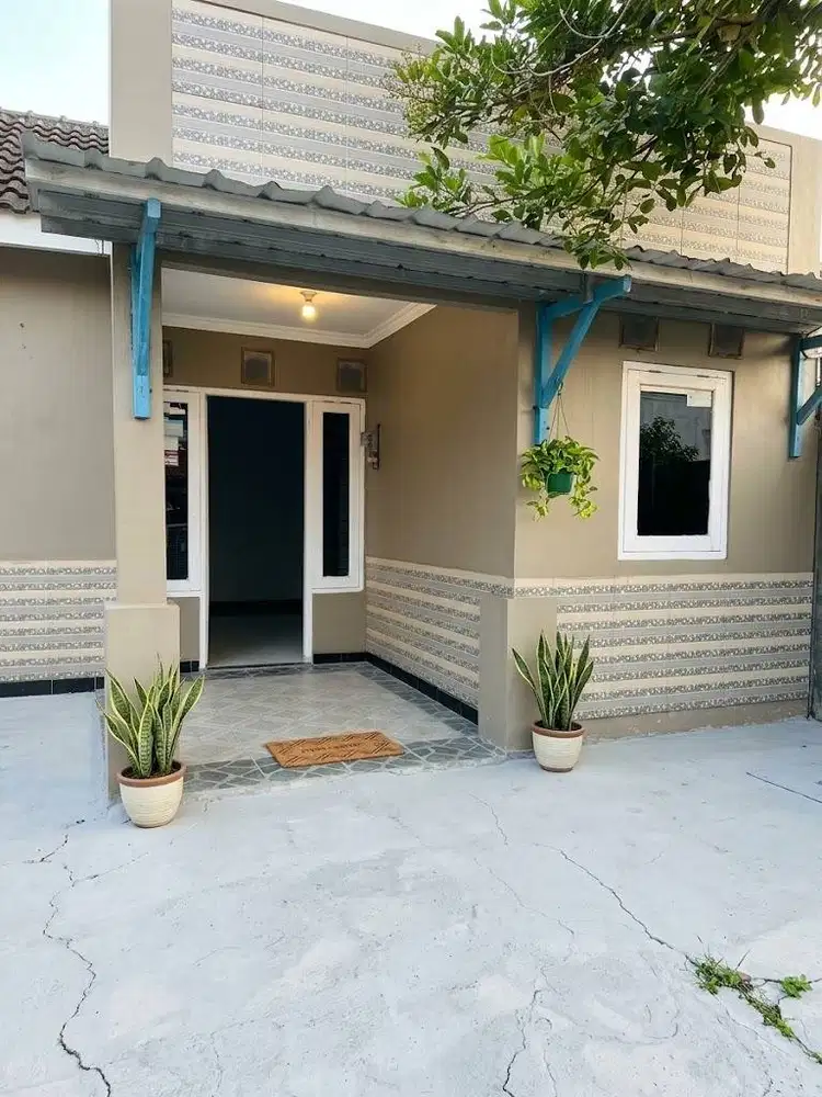 INVESTASI MENARIK! Rumah di Pasadena, sisa tanah bisa bikin rumah lagi