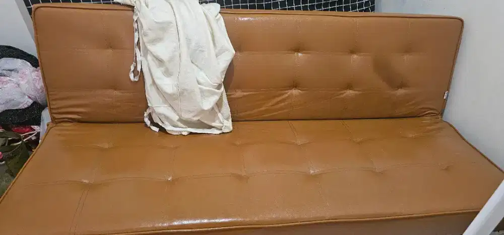 Kursi lipat coklat merk selma