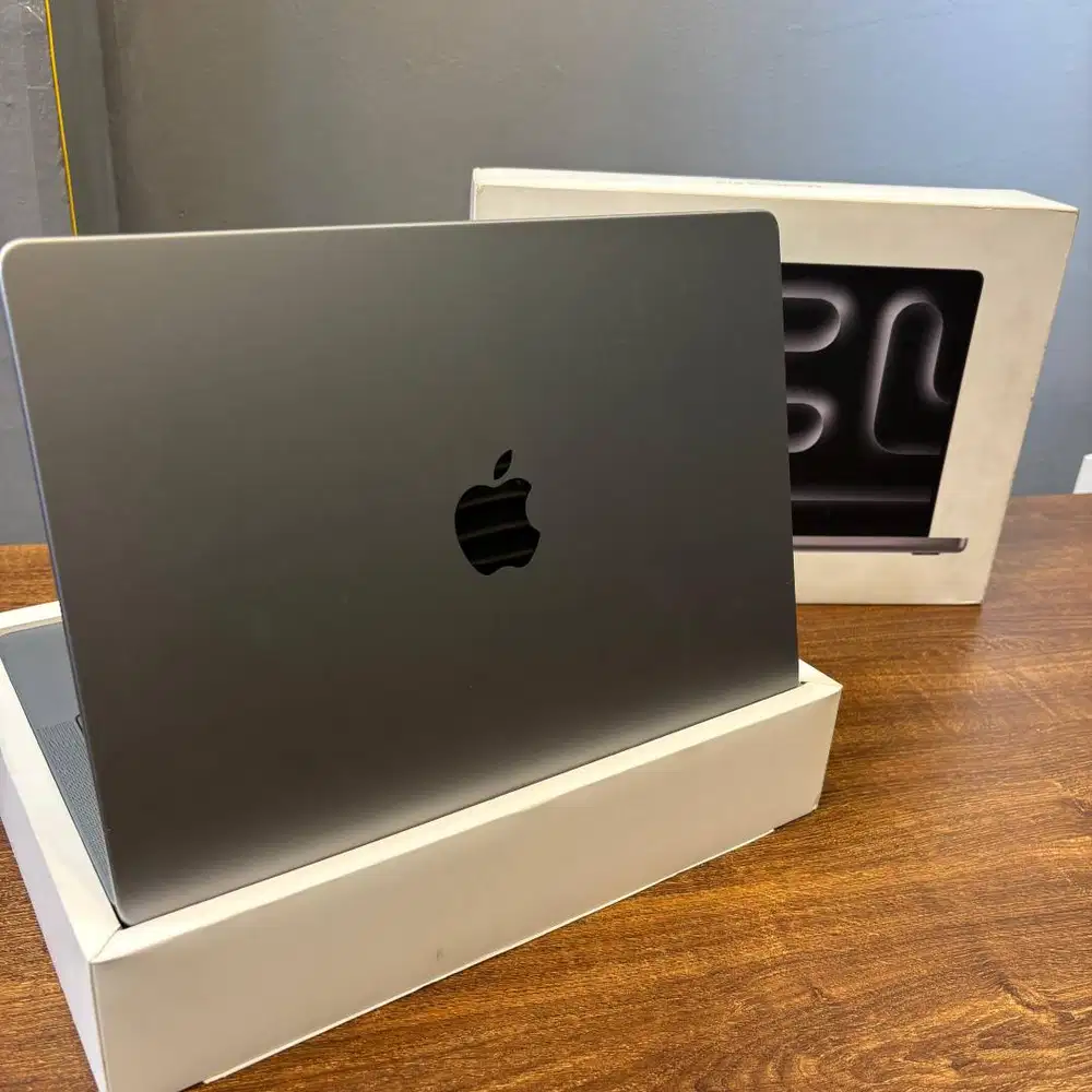 MACBOOK PRO M3 8/512GB SECOND RESMI