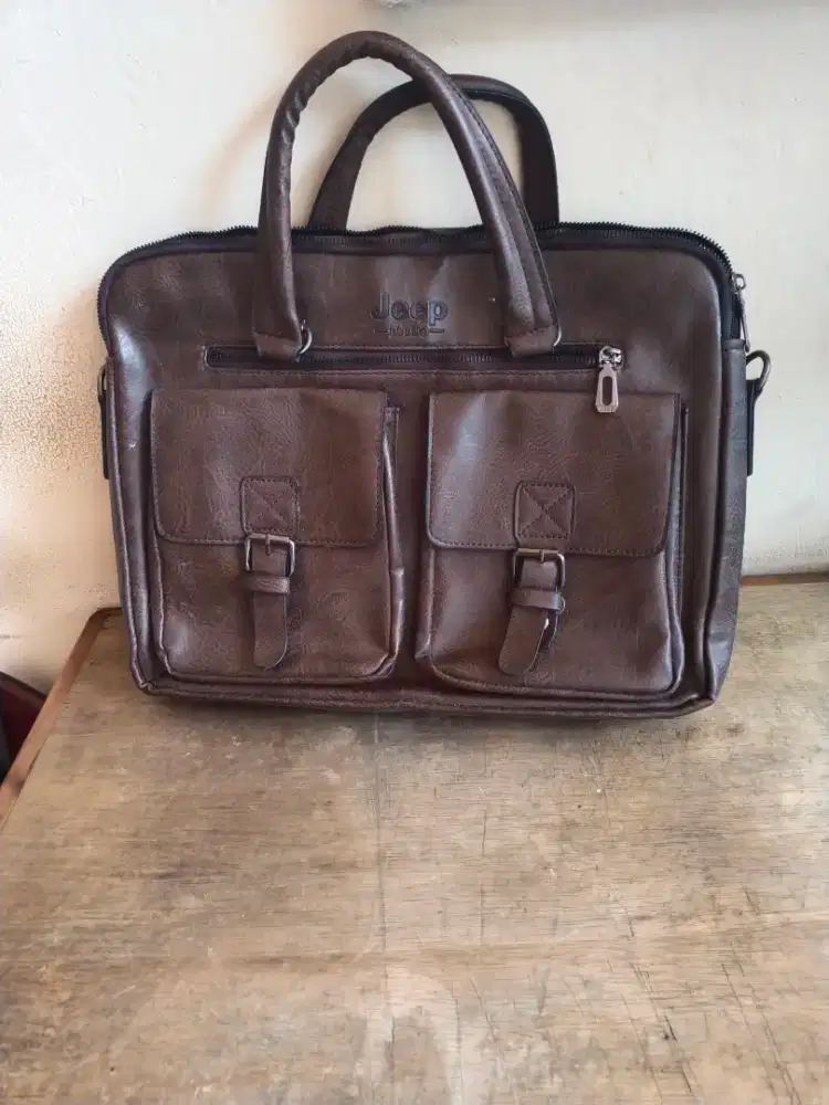Tas selempang pria Jeep Buluo