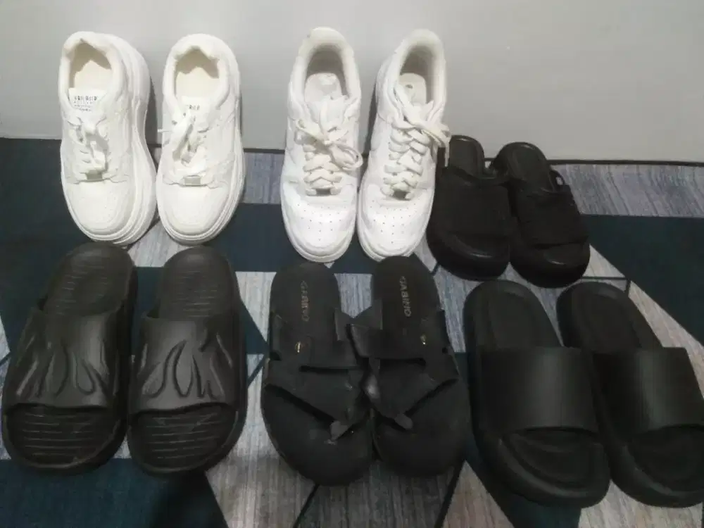Dimaharin aja sandal sepatu semuanya
