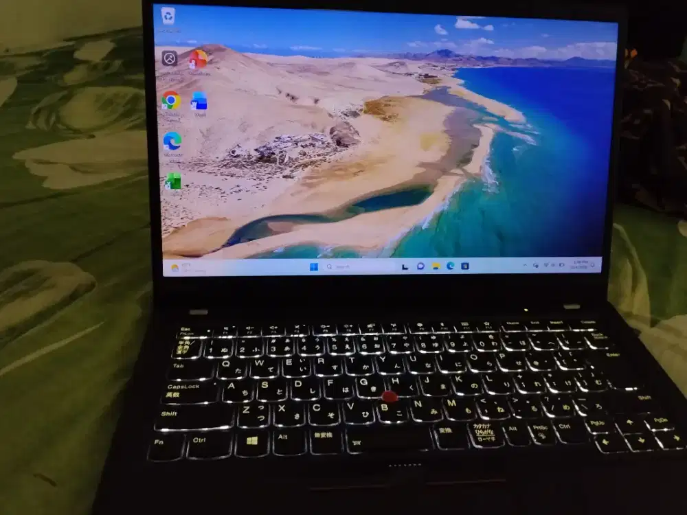 di jual laptop thinkpad X1 CARBON i5 Gen 7, Ram 8 SSD 256