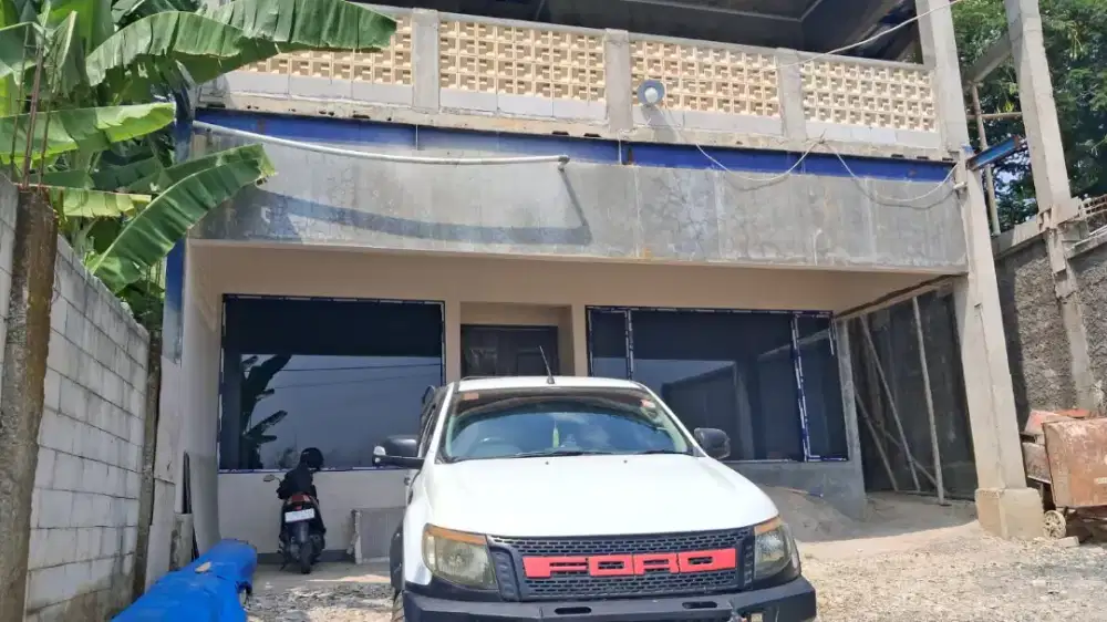 Dijual bangunan baru dan tanah di desa tangkil universitas pertahanan