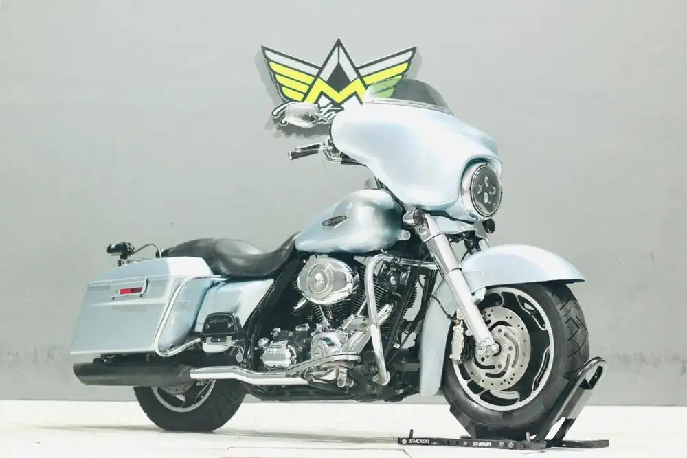 Harley davidson street Glide mulus Dyna Fatbob ultra Classic triumph