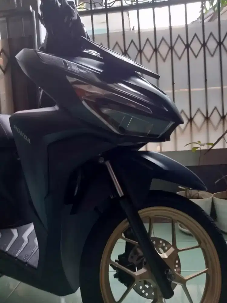 Jual vario 125 iss idling stop th 2022 istimewa