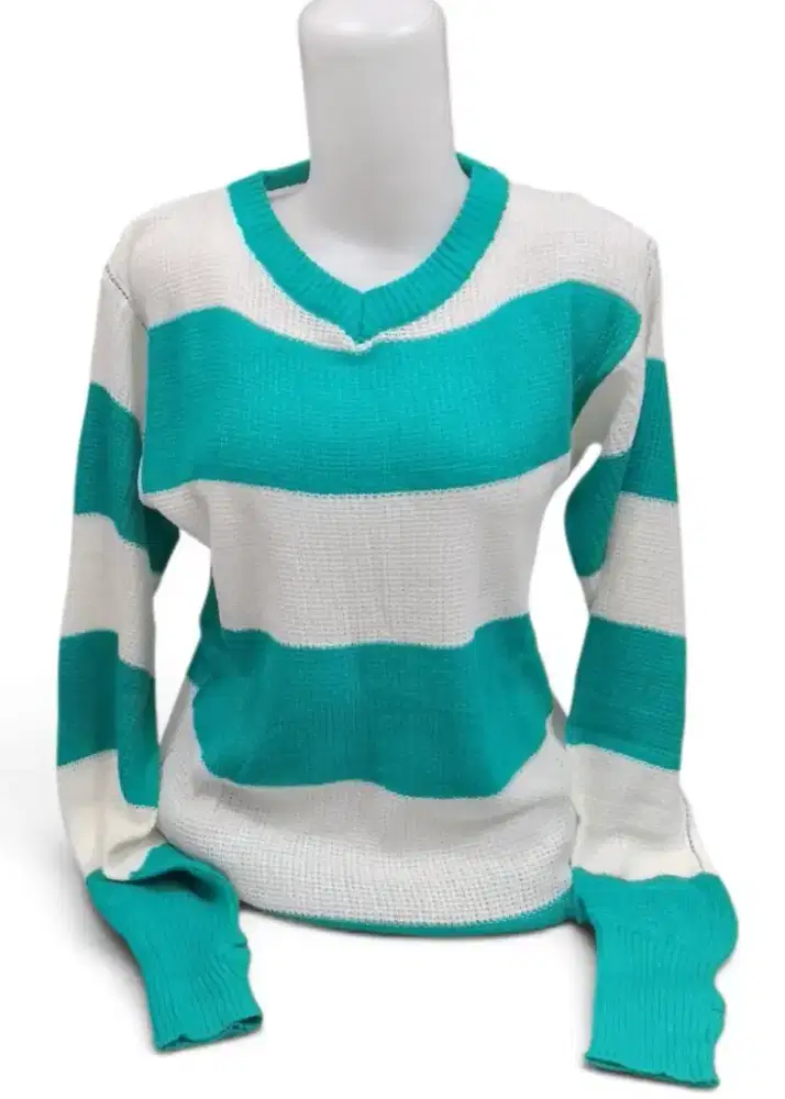 Sweater Rajut wanita