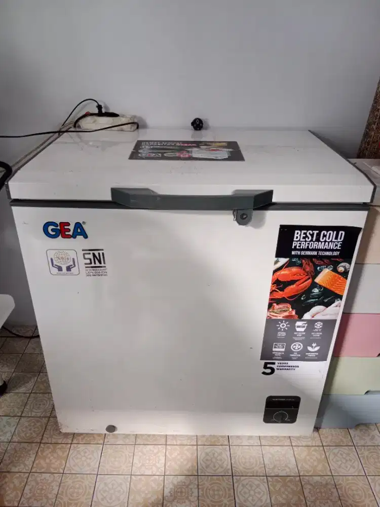 Freezer Box 200 liter