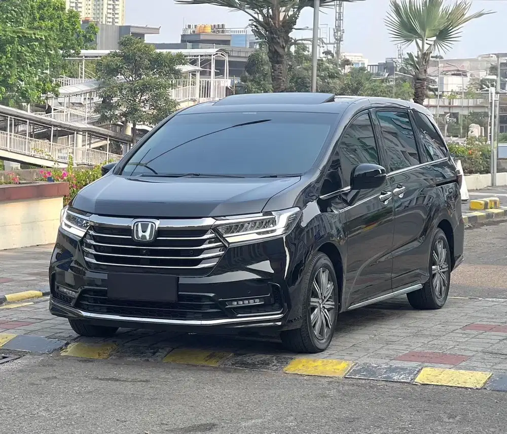 Honda Odyssey E Prestige New Model 2.4 AT 2021 / Odo 27rbu Kilometer