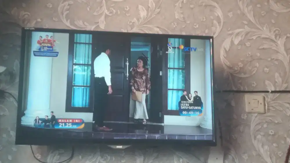 Di jual murah tv 32 inch kondisi mulus