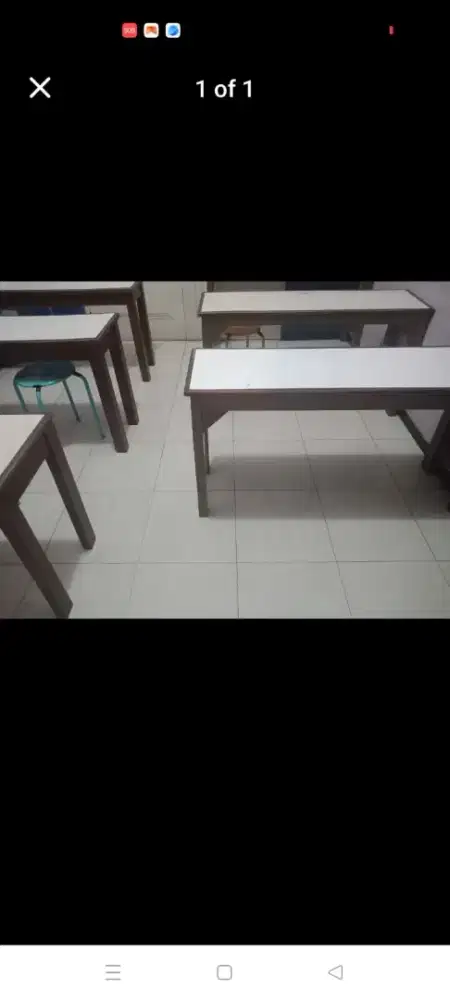 Meja kantor serbaguna