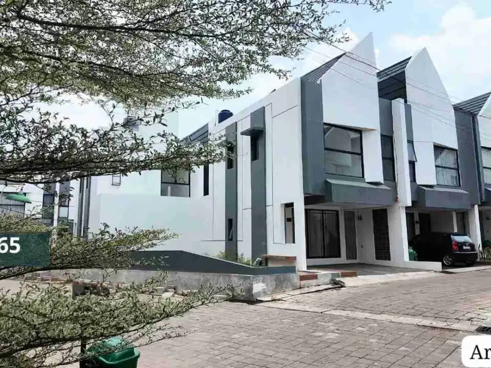 DIJUAL RUMAH DALAM CLUSTER JATIWARINGIN DEKAT LRT