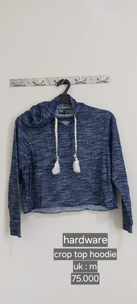 Hardware crop top hoodie