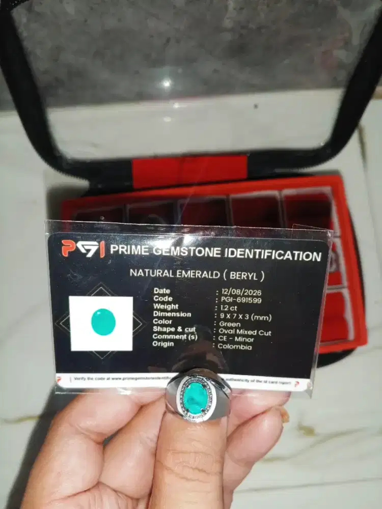 Batu Akik Cincin Zamrud Columbia Memo