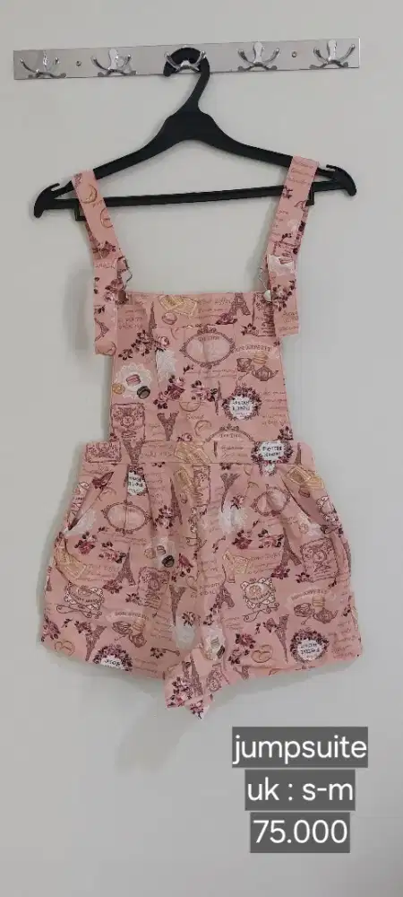 Jumpsuits celana pendek