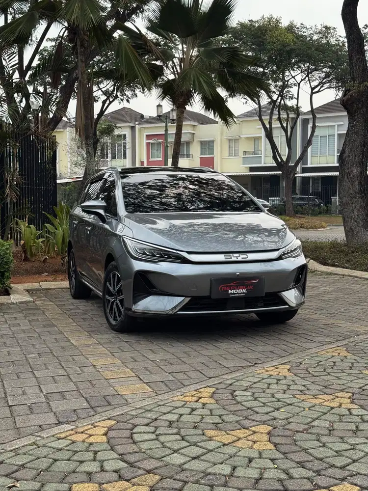 BYD M6 Superior EV AT 2024 HARGA TERMURAH