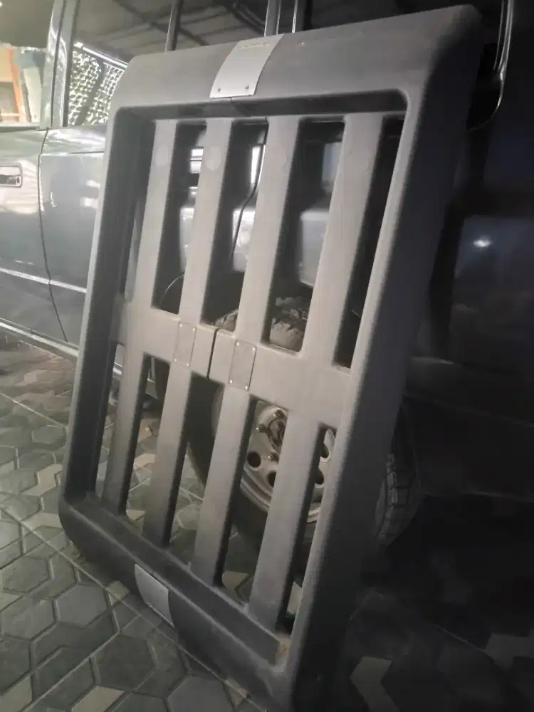 Dijual Roof Rack / Rak Atas Bagasi Mobil Model MONTANA (Bekas)