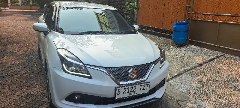 Mobil Suzuki Baleno Hatchback Dijual