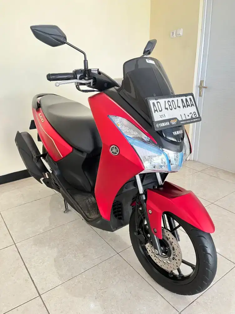 YAMAHA LEXY 2023