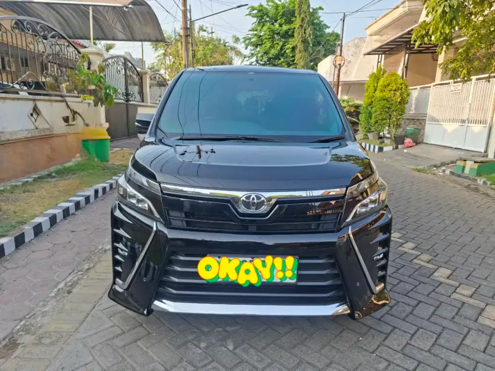Toyota Voxy 2.0 matic 2018