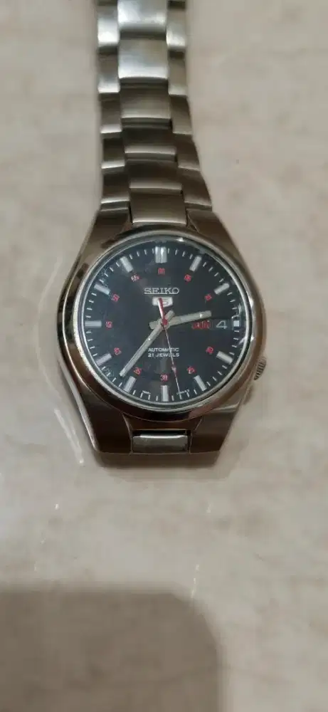 JJam Tangan Seiko 5 Automatic Original – Black Dial (21 Jewels)