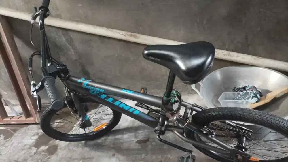 sepeda bmx united  masih mulus