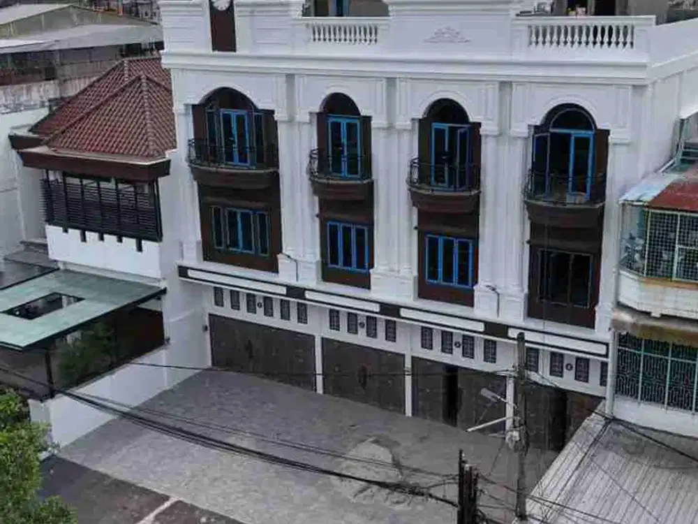 Paramount Square Lokasi Bisnis Kawasan Ramai