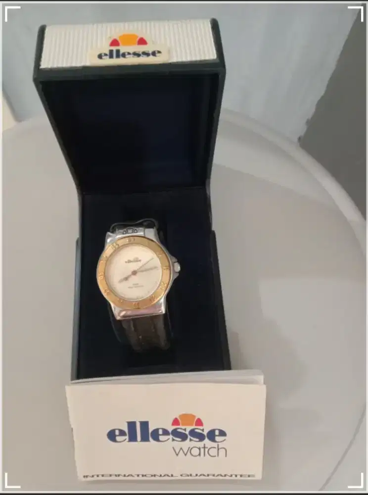 Jam Tangan Wanita Ellesse (ORI) - 99% Seperti Baru